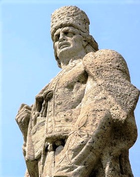 statuia lui tudor vladimirescu din slatina